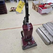 Hoover Wind Tunnel Max sweeper