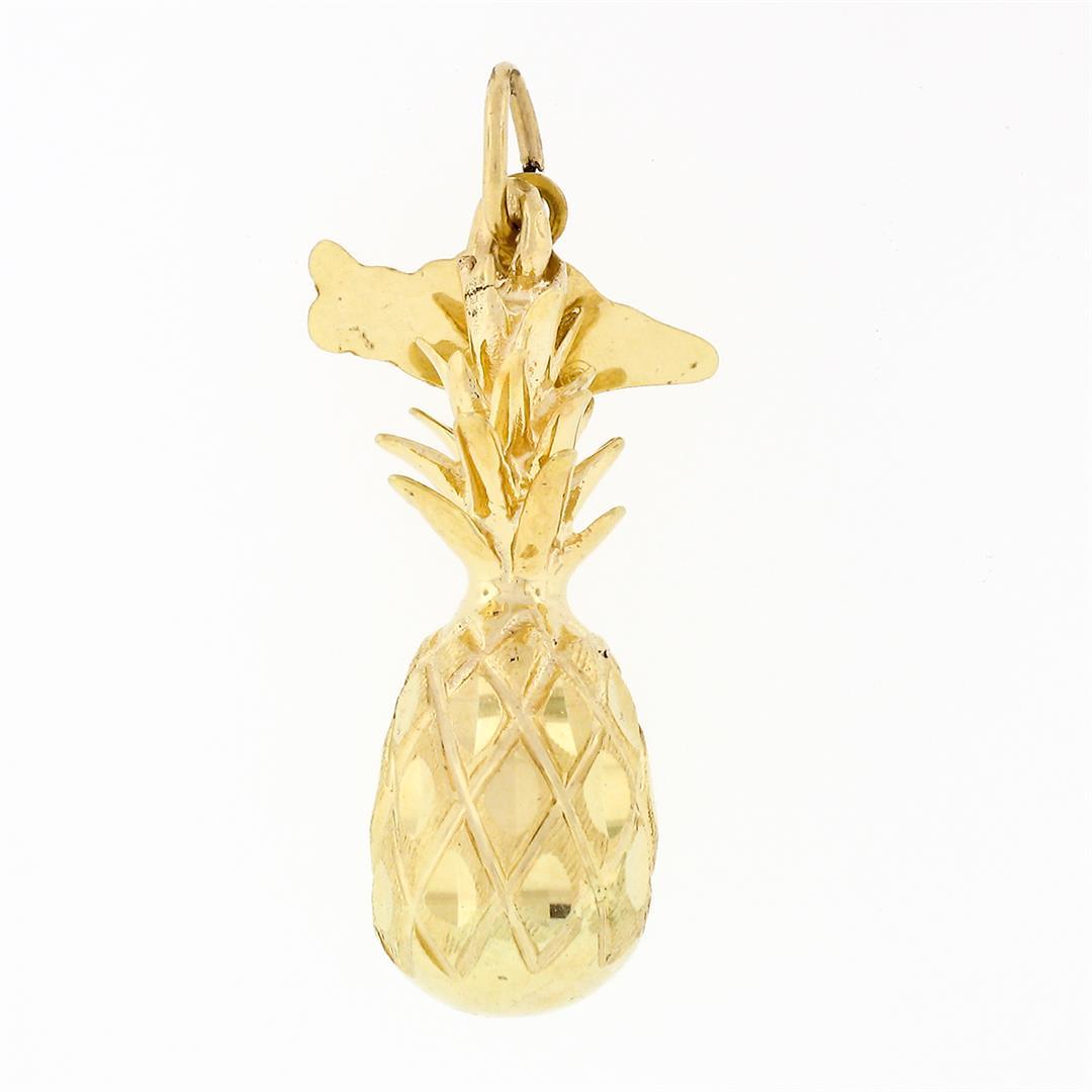 Crea 14k Gold Detailed Textured Diamond Cut 3D Pineapple Hawaii Charm Pendant