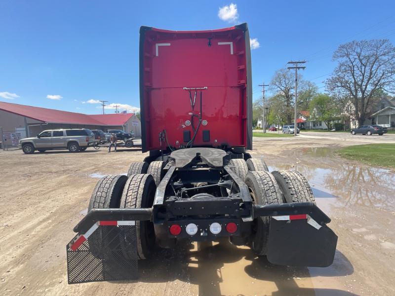 2019 Kenworth T680 Sleeper