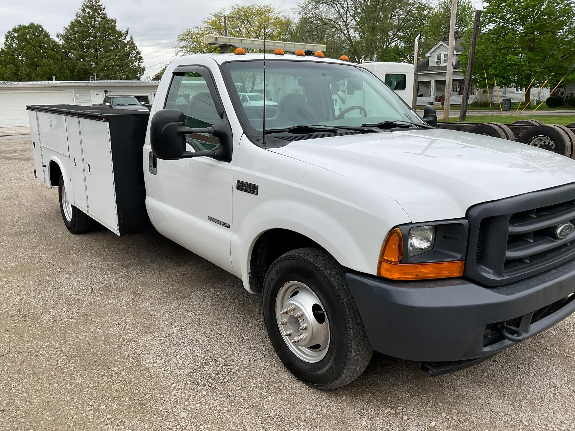 2001 Ford F350 Utility