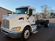 2005 Kenworth T300 Cab & Chassis