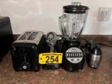 LOT OF 4-SMALL KITCHEN APPLIANCES