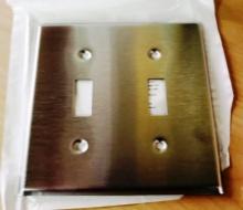 100+ NEW LEVITON 84009 2-GANG METAL WALL PLATES IN SATIN FINISH