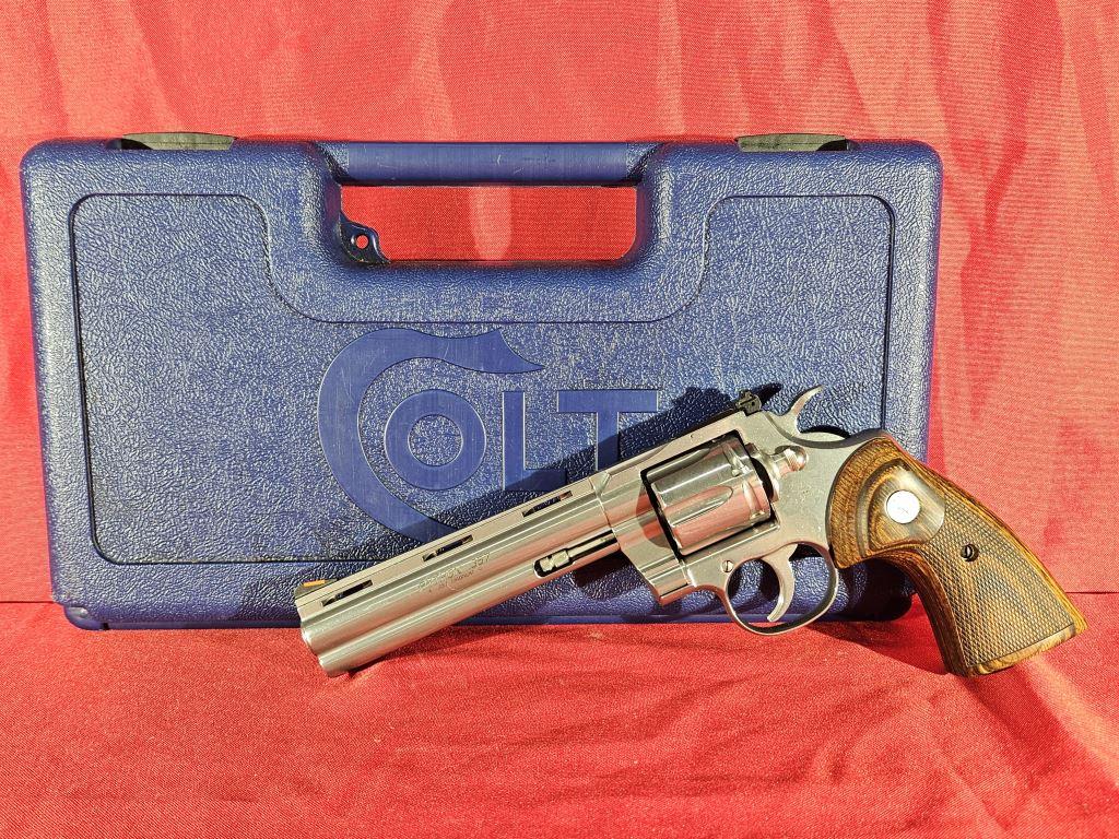 Colt Python .357 Mag Revolver in Case SN#PY200977
