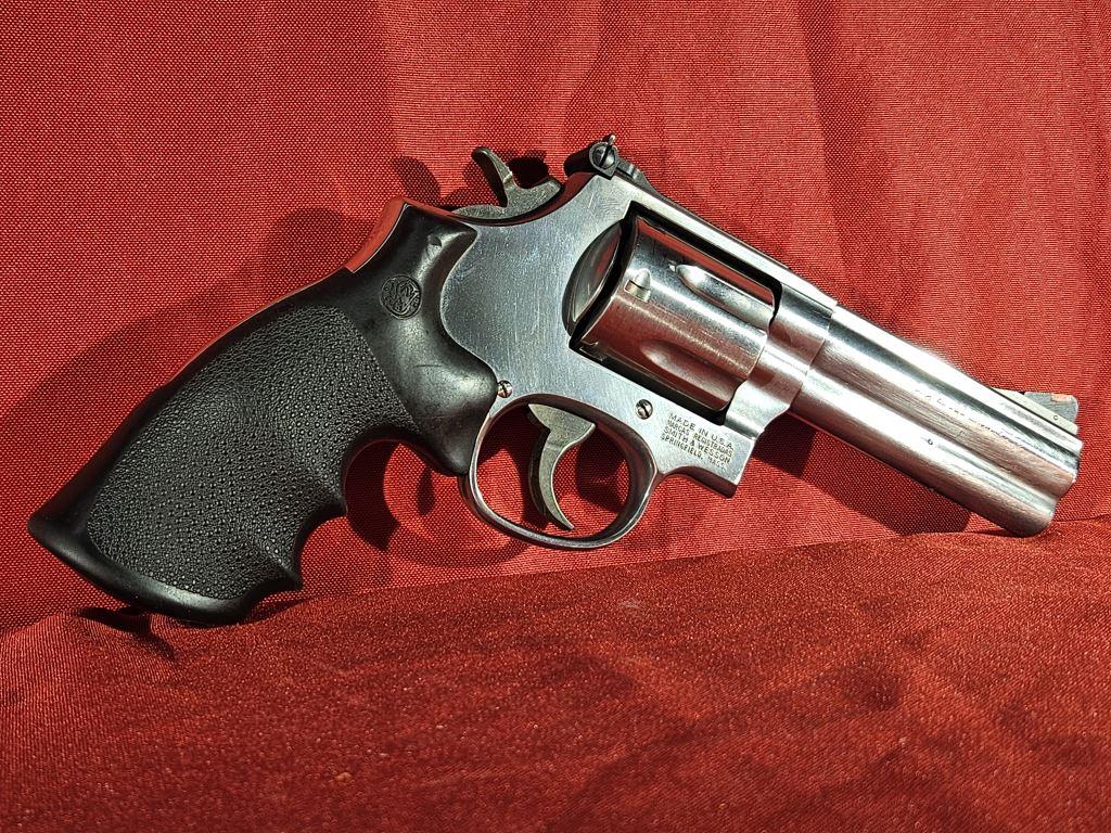 Smith & Wesson M686-5 Revolver .357 Mag SN#CDL8115