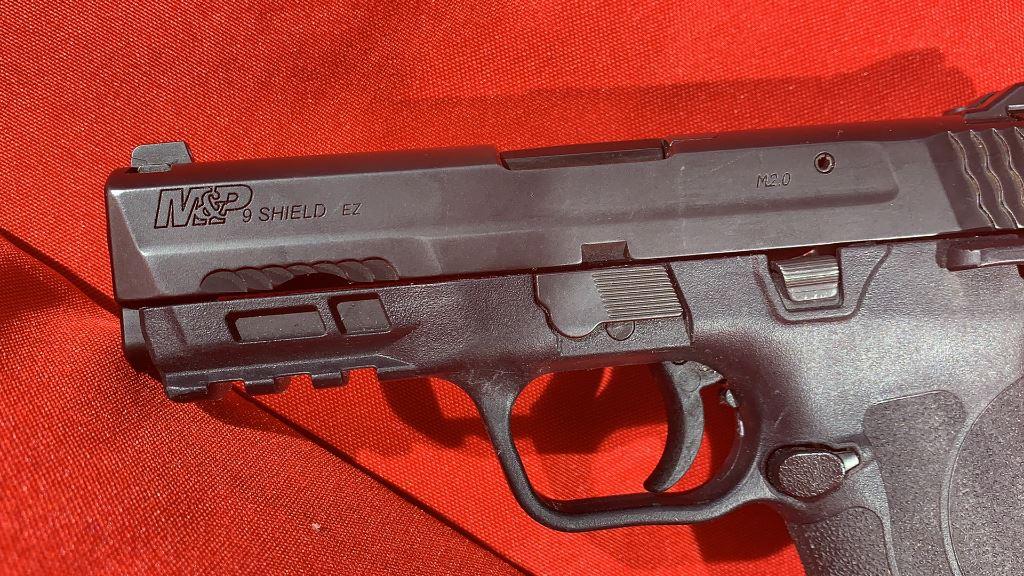 Smith & Wesson M&P 9 Shield EZ 9mm Luger Pistol