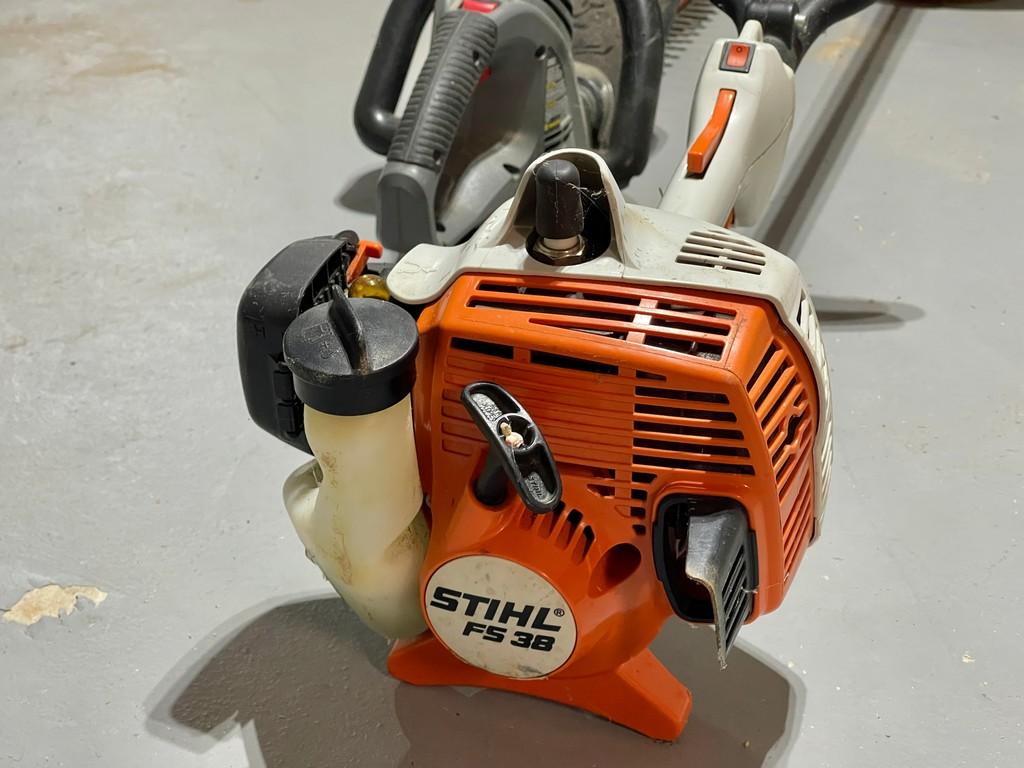 Stihl Gas Power Weed Eater