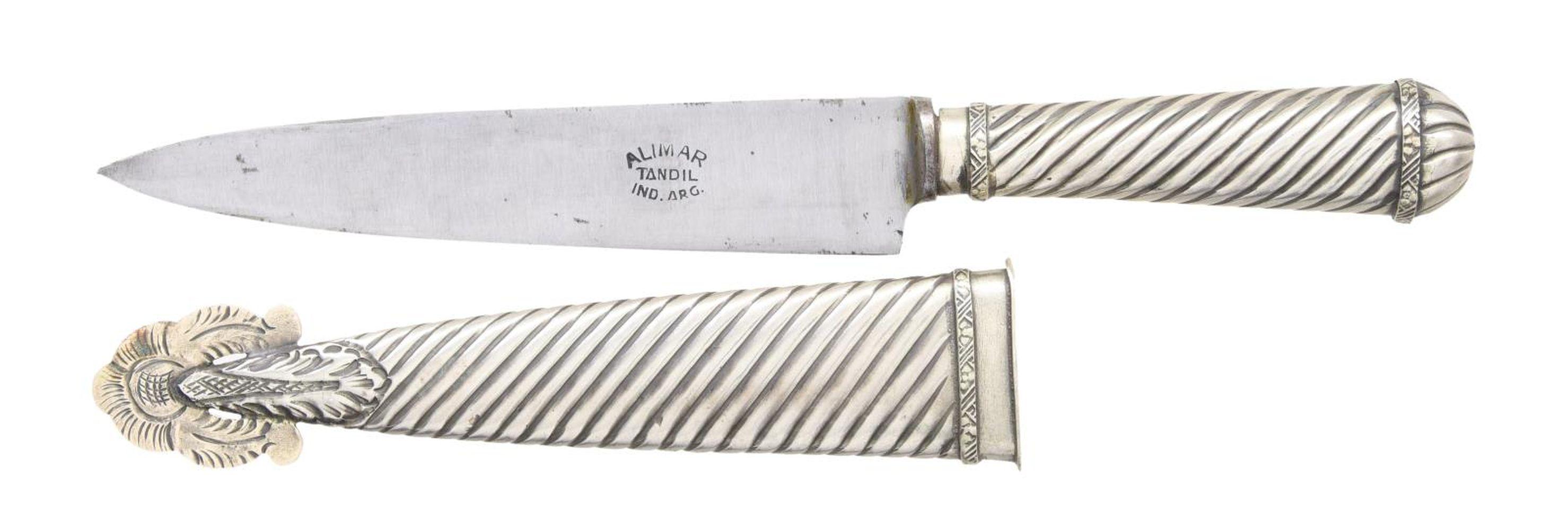 SOUTH AMERICAN GAUCHO KNIFE.