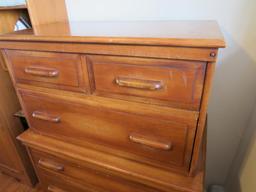 5- Drawer Maple Dresser