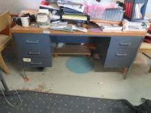 Metal & Linoleum Top Desk