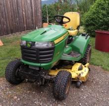 2013 John Deere Model X738 4X4 Tractor