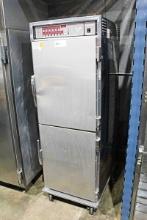 HENNY PENNY HC-900 CDT FULL SIZE MOBILE HEATED HOLDING CABINET