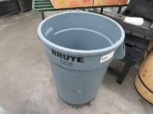 BRUTE GRAY ROUND TRASH CANS