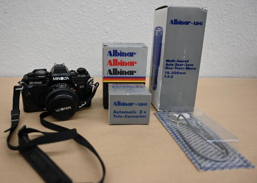 Minolta X-700 with Albinar Lens