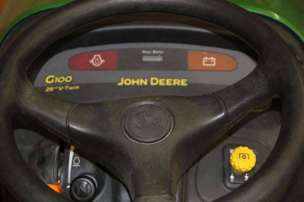 John Deere G100 Automatic Riding Lawn Mower