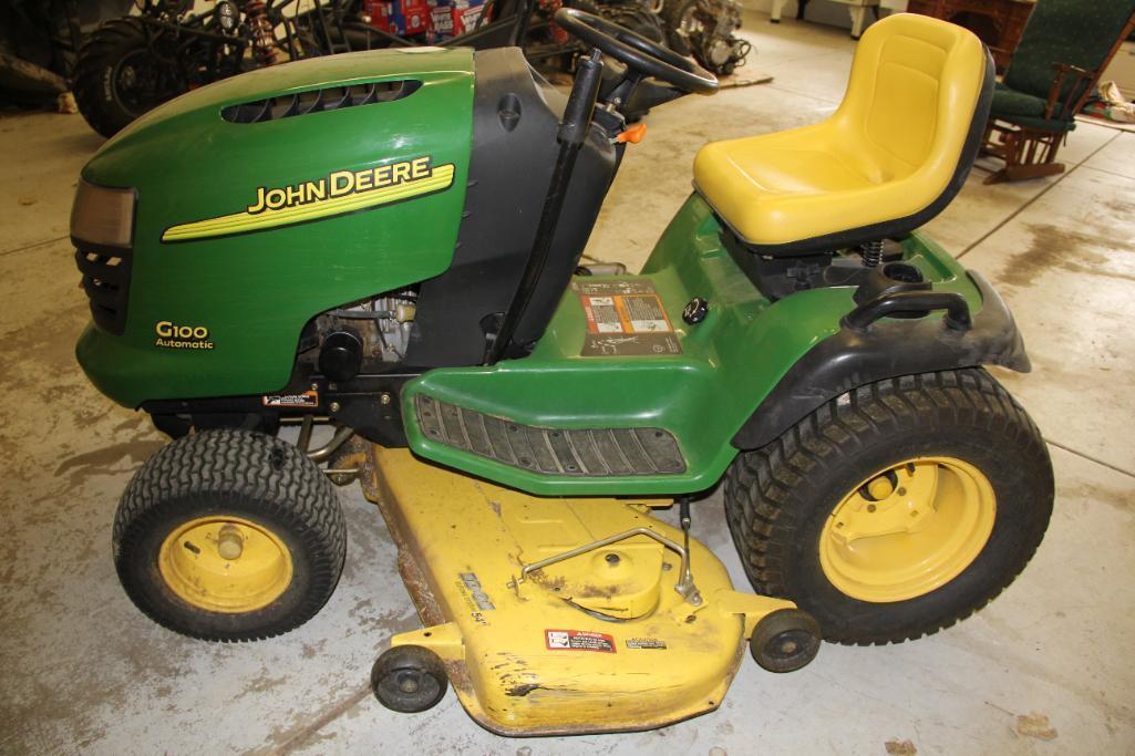 John Deere G100 Automatic Riding Lawn Mower