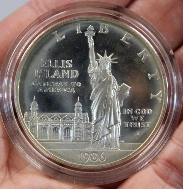 1986-S United States Liberty Coin Set in Velvet Case