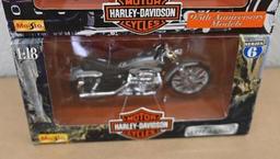 Two Maisto 1/18 Harley Davidson Models