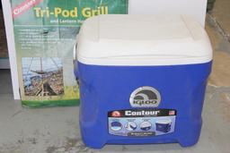 30 Quart Igloo Cooler and Tri-Pod Grill