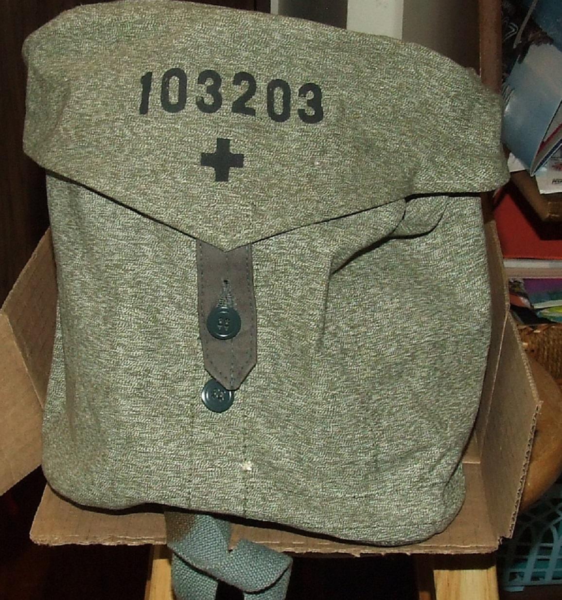 Swiss Army Gas Mask & Bag