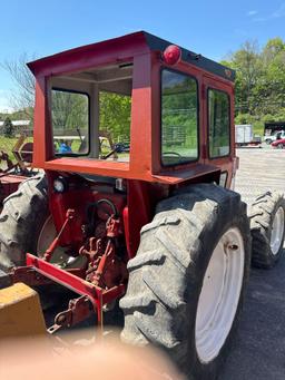 784 IH tractor