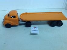 Hubley low boy delivery truck, Vintage made in England in the 40's, repaint