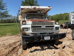 1988 F800 Ford Dump Truck