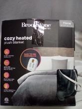 Brookstone Cozy Heated Plush Blanket TWIN