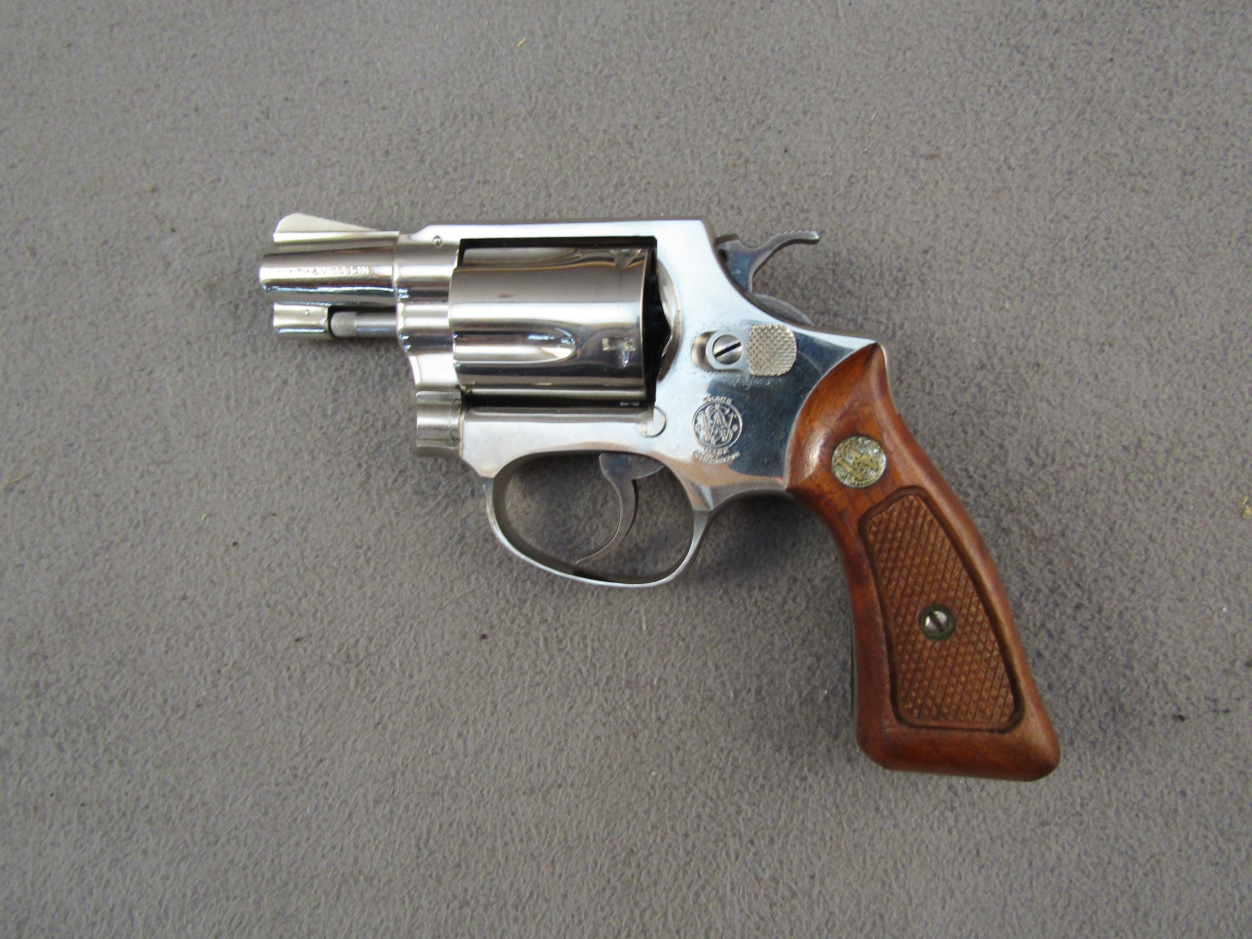 handgun: S&W Model 36, Revolver, .38S&W, 5 shot, 2" barrel, S#90757