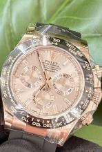 Brand New Rolex 18kt Rose Gold Daytona Comes with Box & Papers