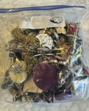 LOT OF UNSORTED JEWELRY