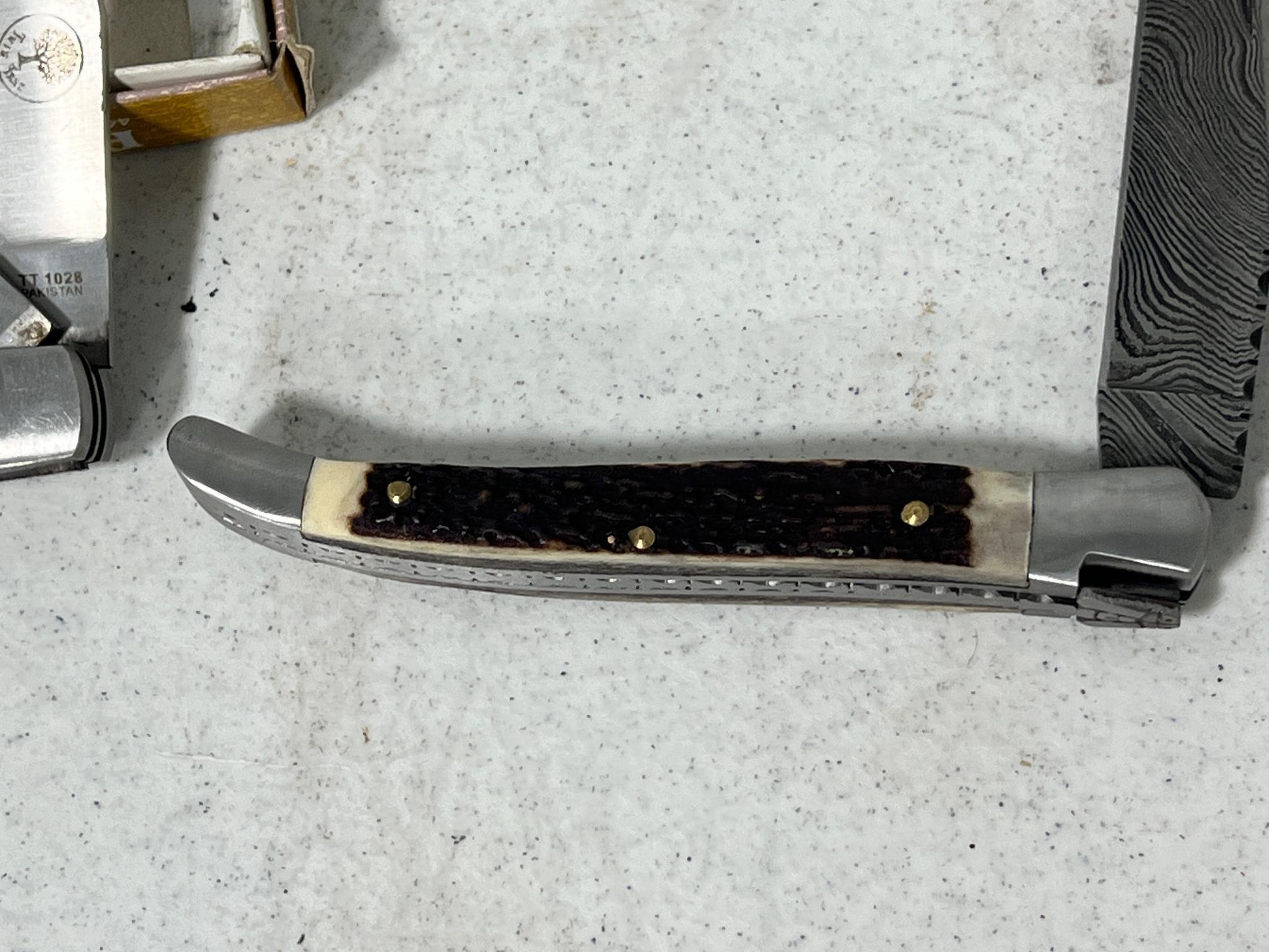 Damascus Folding Knife w/ 5" blade + Twin Tree Double Blade Pocket Knife appear unused