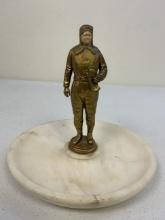 VINTAGE WWII US AIR FORCE MARBLE BASE ASHTRAY WITH PILOT BRONZE FIGURE