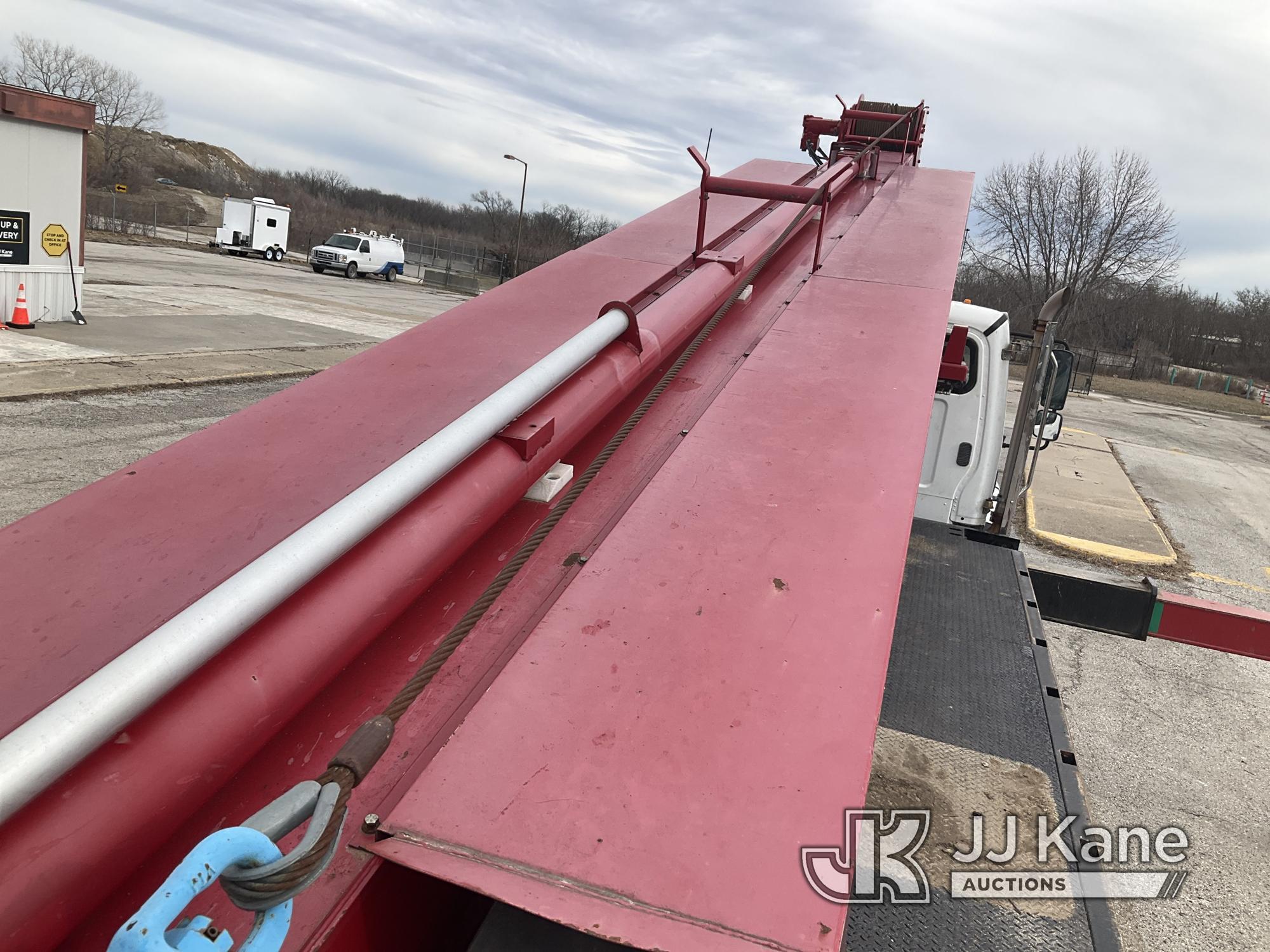 (Kansas City, MO) Elliott H110F, Telescopic Non-Insulated Sign Crane/Platform Lift mounted behind ca