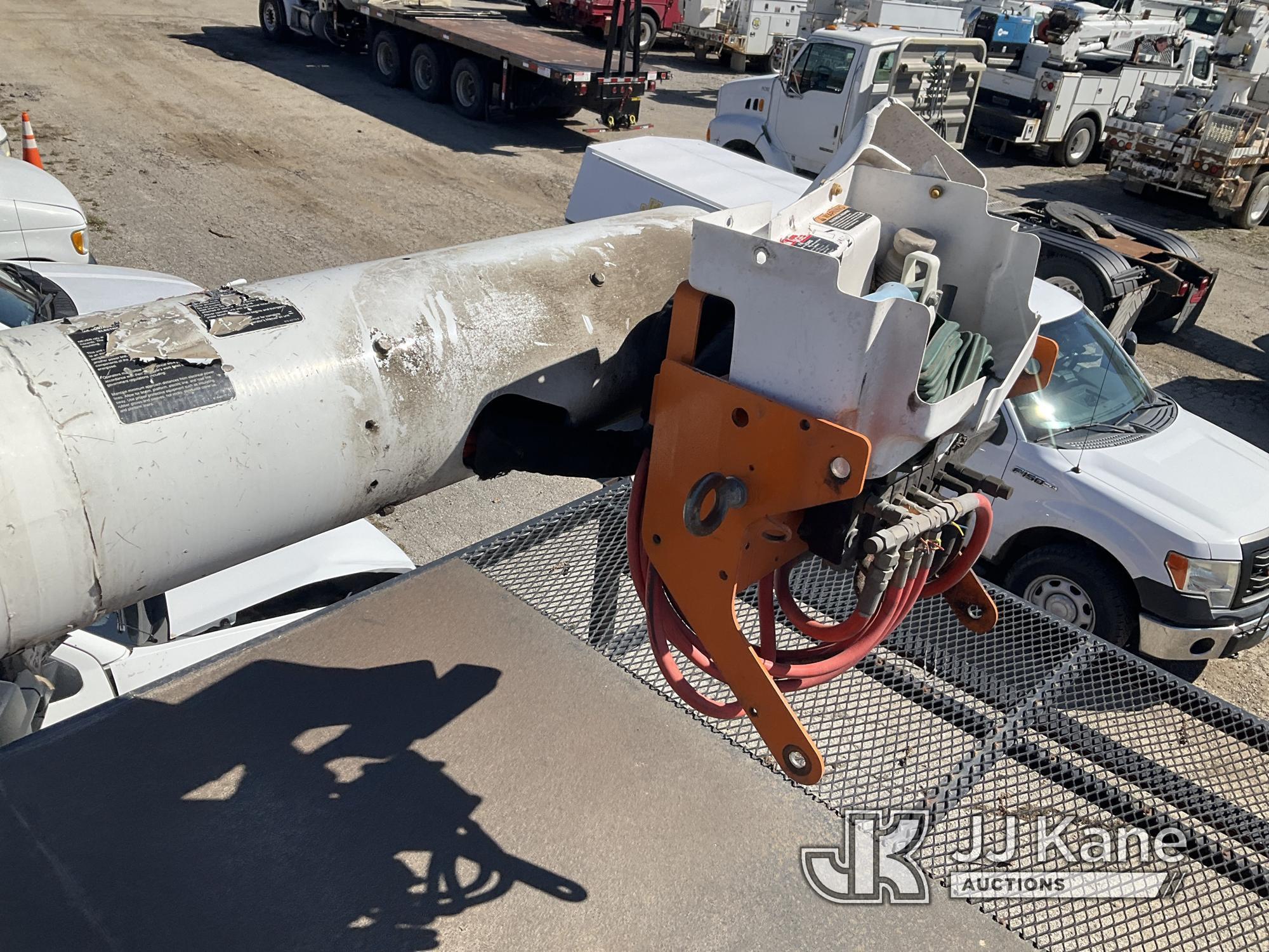 (Kansas City, MO) Altec LRV 55, Over-Center Bucket Truck mounted behind cab on 2006 GMC C7500 Chippe