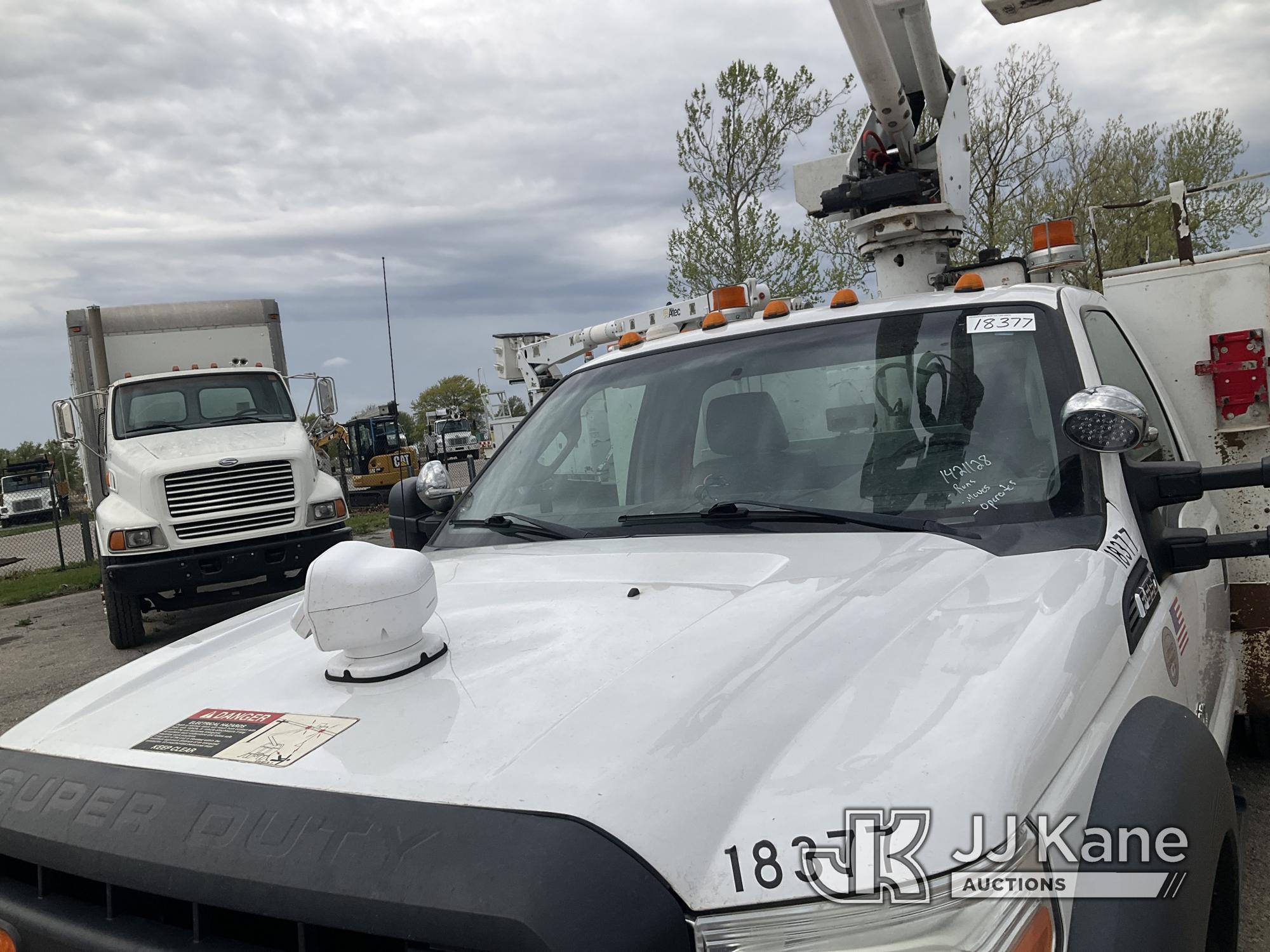 (Kansas City, MO) Altec AT37G, Articulating & Telescopic Bucket mounted behind cab on 2016 Ford F550