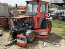 Kubota L2900 Rubber Tired Tractor Not Running, Condition Unknown, No Crank with Jump, No Battery, BU