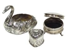 Victorian Silver (3), English heart-shaped box by William Comyns-1870, foot