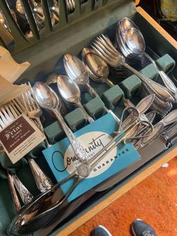 silver plated silverware set