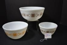 Pyrex 1970s Town and Country Version 2 300 Series Mixing Bowl Set; Nos. 401, 402, and 403; No Chips