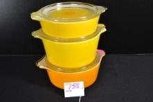 Pyrex Daisy Bake, Serve, and Store Set including Nos. 471, 472, and 473 w/Lids; Mfg. 1968-1973
