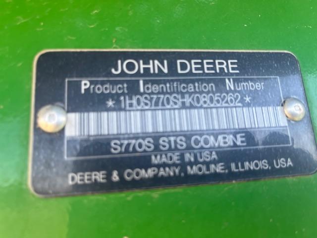 1818 S770 JOHN DEERE COMBINE C/A 2WD 1477/1117 HRS 3 SPEED ELECTRICAL SHIFT W/CHOPPER 1477 S/N:1H077