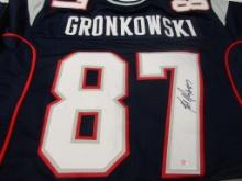 Rob Gronkowski of the New England Patriots signed autographed football jersey PAAS COA 904