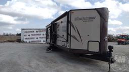 2015 FOREST RIVER REAL-LITE / ROCKWOOD LITE WEIGHT TRAILERS VIN: 4X4TRLF22F1862677 BUMPER PULL CAMPE