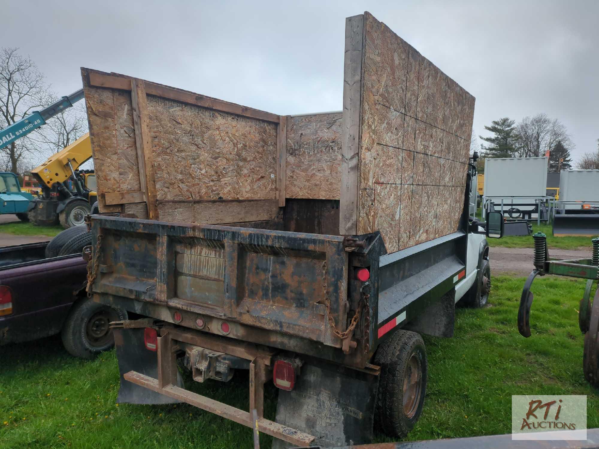 1999 Chevy 3500 1-ton dump, 8ft steel body, 4WD, 67,746 miles showing, emergency brake doesn't work,