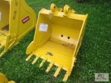 New Teran Bucket 30" (0.22 cu. m) for CAT 305/306 with Side Cutters, Reinforcement Plates and 6HD