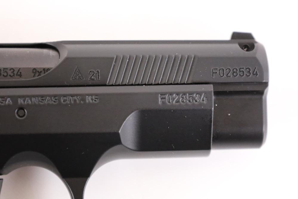 CZ Model 75 D Compact 9mm Semi Auto Pistol w/ Case