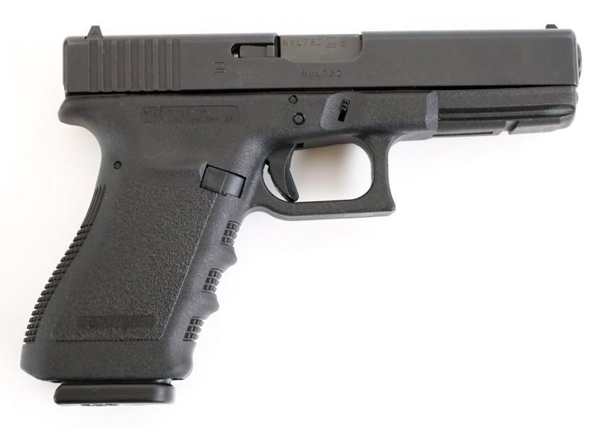 Glock 21 .45 ACP Semi-Auto Pistol w/ Case