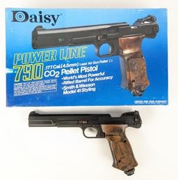 Daisy Powerline Model 790 CO2 Pellet Pistol w/ Box