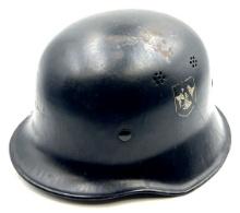 WW II German Police/ Fire Helmet w / Liner